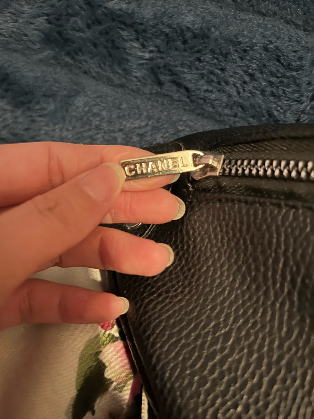 🖤CHANEL Logo Belt Bag🤍 - Picture 7 of 10